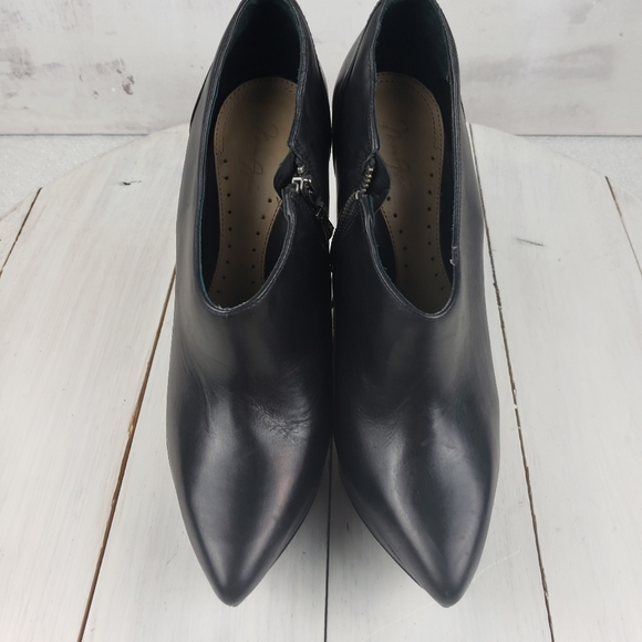 419iobe Max Azria NECI platform leather shootie bootie carved heel - Picture 4 of 15